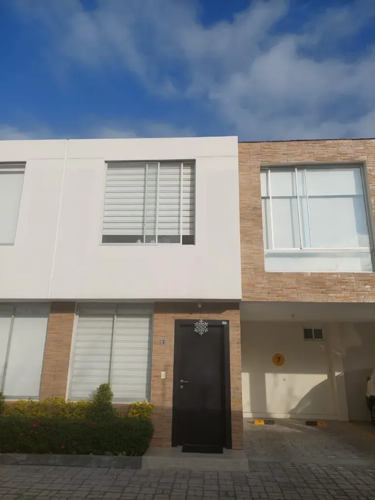 Casa en Venta enTumbaco COD 100104